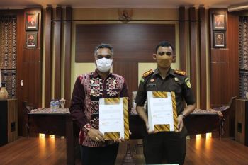 Kejari Sikka sita  dokumen dana tanggap darurat COVID-19
