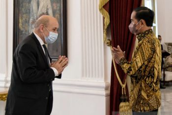French Foreign Affairs Minister pays courtesy call on President Jokowi