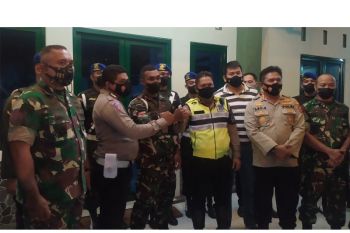 Insiden baku pukul oknum anggota TNI/Polri di Ambon Maluku berakhir damai