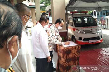 Askrida bantu ambulans untuk perkuat pelayanan PMI Sumbar