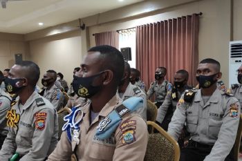 Kapolda Papua berharap bintara noken membaur dengan masyarakat