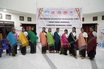 Pemkab Matim dorong perempuan tekuni profesi sebagai penenun
