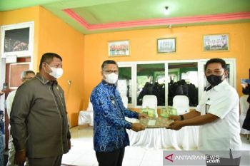 Sebanyak 16 kelurahan di Kendari peroleh bantuan pemerintah Rp4,8 miliar