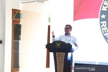 Mahfud MD:Aspirasi  pembentukan daerah otonomi baru Papua pertimbangkan kepentingan nasional kokohkan NKRI