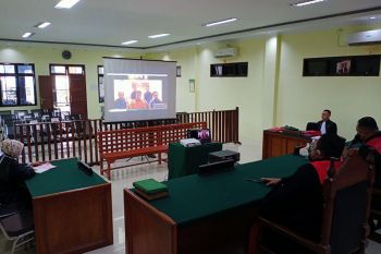 Lima terdakwa kepemilikan 77 kg sabu dituntut hukuman mati