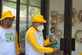 Lampung resmikan brand produk hutan dan "eco bee park"