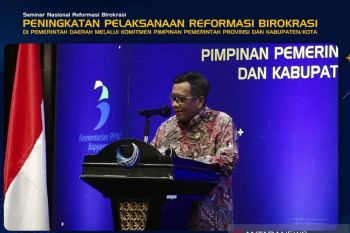 Mahfud ingatkan seluruh gubernur untuk membina reformasi birokrasi di daerah