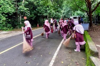 HUT ke 22, DWP Sabang baksos di tugu kilometer nol Indonesia