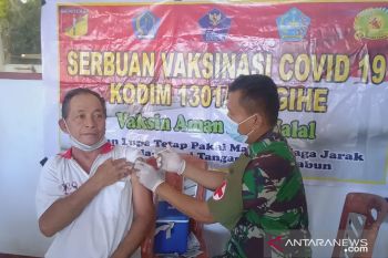 Kodim 1301 Sangihe gelar serbuan vaksinasi COVID-19 di kelurahan