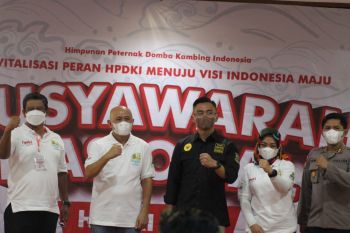 Wagub Banten pastikan wisata Pantai Anyer kembali bergeliat