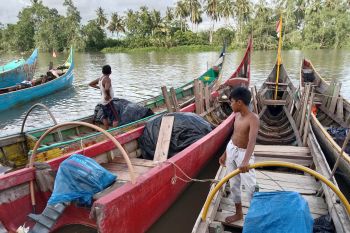 Dinas Perikanan Mukomuko salurkan bantuan hibah sarana perikanan tangkap