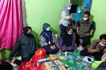 Mensos Risma jenguk anak penyandang disabilitas korban kekerasan