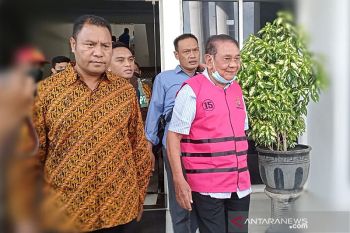 Kejaksaan Tinggi NTT tahan mantan Bupati Kupang