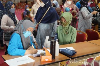 PLN berkolaborasi gelar vaksinasi gotong royong untuk pencegahan COVID-19