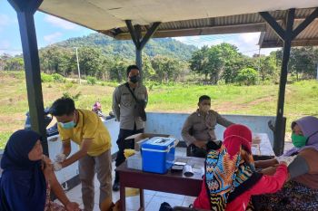 Polres Lombok Tengah genjot layanan vaksinasi menjelang libur Natal