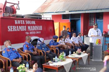 Wali Kota Solok hadiri pelepasan purna bakti personil Damkar
