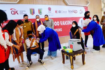 BEI gandeng Yayasan Pertiwi Indonesia salurkan 10.000 vaksin di Pesawaran Lampung