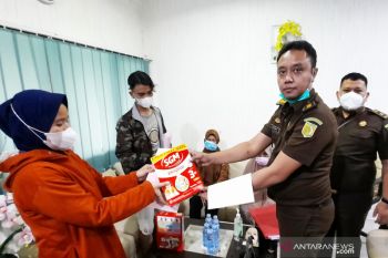 Kejari Banjarmasin membebaskan pencuri susu formula dari tuntutan