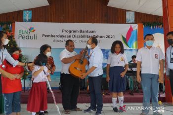 PLN beri bantuan pemberdayaan kepada penyandang disabilitas di Sulawesi Utara
