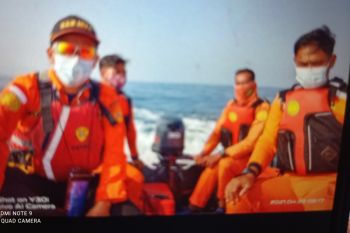 Tim SAR gabungan lanjutkan pencarian nelayan hilang di Pulau Liwungan