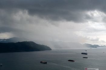 Hari ini, sebagian wilayah Indonesia akan diguyur hujan ringan