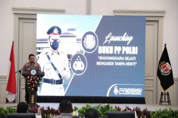 Kapolri sebut buku "Bhayangkari Sejati Mengabdi Tanpa Henti" jadi renungan