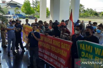 Warga OKU Sumsel minta pemerintah perbaiki jalan rusak