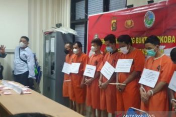 Polda Sumsel musnahkan 7,7 Kg  sabu-sabu dari sembilan tersangka