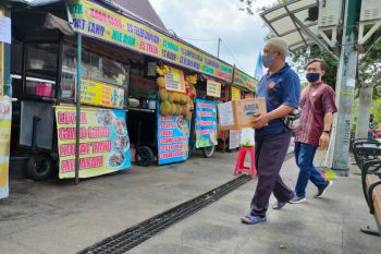 PKL Malioboro Yogyakarta menggalang dana untuk korban Semeru