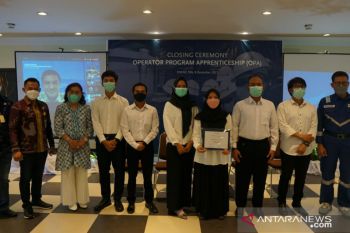 Enam Pemuda Banggai Tuntaskan Program Magang OPA di DSLNG