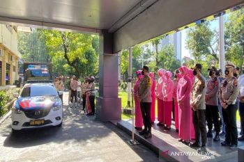 Polresta Surakarta kirim bantuan untuk warga terdampak letusan Semeru