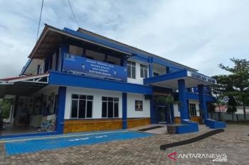 Kantor Imigrasi Kelas II Non TPI Agam raih penghargaan pelayanan publik berbasis HAM 2021
