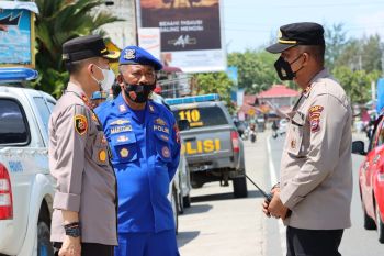 Kapolres Agam turun ke jalan ajak warga ikuti vaksinasi
