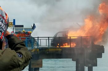 Mobil bermuatan BBM hangus  terbakar di Pelabuhan Tengkayu 1 Tarakan