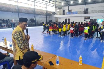 16 SMP di Padang ikuti turnamen bola tangan ABTI Padang
