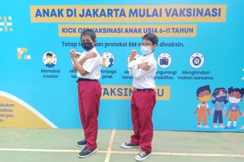 Kick off vaksinasi COVID-19 usia 6-11 tahun dilakukan serentak di tiga provinsi