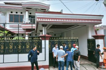 Warga mulai datangi rumah almarhum Haji Lulung