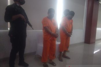 Debus masih buron, Polda Riau sita hampir 300 kg sabu dengan tiga tersangka