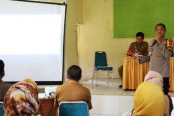 Polres Majene Sulbar ajak masyarakat desa divaksin COVID-19