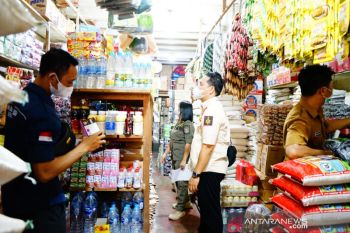 Jelang Natal, Pemkab Landak cek harga dan stok sembako di pasar