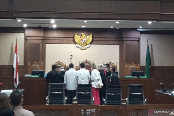 Nia Ramadhani mengakui menggunakan sabu sejak April 2021