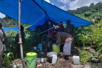BPBD: Ada info warga Selayar masih bertahan di pengungsian usai gempa Laut Flores