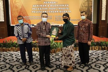 Pemkab Bantul beri penghargaan kepada para seniman dan pelestari budaya
