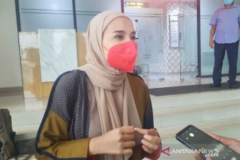 Zaskia Sungkar diperiksa lima jam di Kejaksaan Negeri Bogor