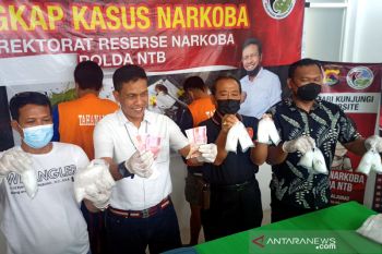 Polda NTB menyita 2 kilogram sabu dari terduga bandar asal Gunungsari