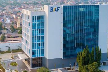 BAF serahkan peralatan sekolah bertajuk "berbagi kasih dan ceria" di Sampit