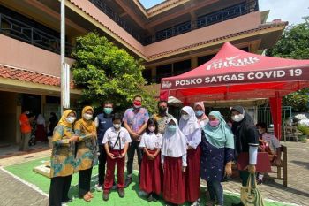 KSP pantau pelaksanaan vaksinasi COVID-19 anak usia 6-11 tahun