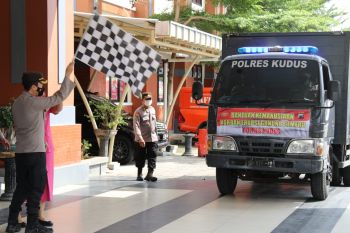 Polres Kudus salurkan bantuan untuk korban terdampak erupsi Semeru