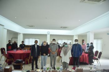 Perempuan dan dan pemuda Sawahlunto mendapatkan pelatihan kepemimpinan