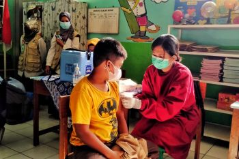 Ratusan siswa mengikuti pembukaan vaksinasi anak di Sleman